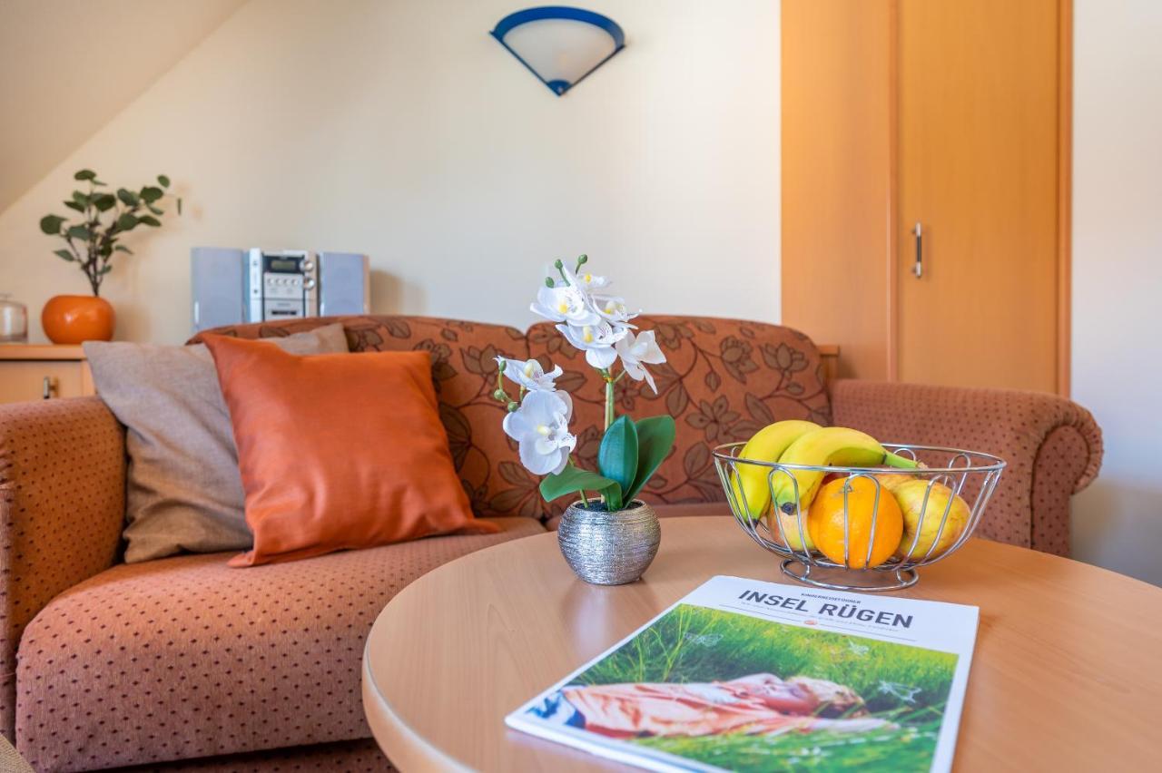 Ferienwohnungen Margaretha Sellin  Bagian luar foto